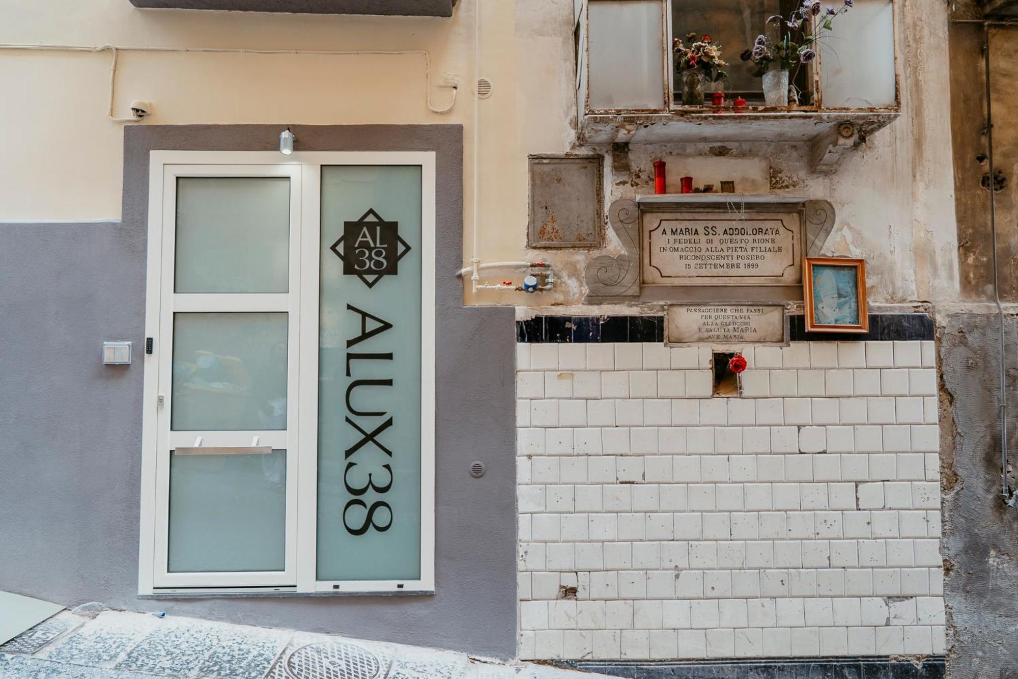 Luxury Apartment-Quartieri Spagn By Alux38 Naples Exterior photo