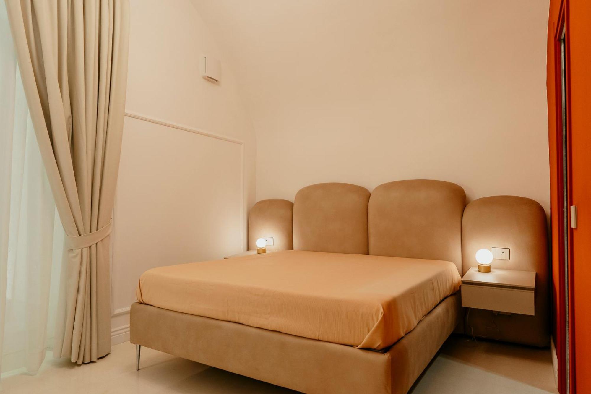 Luxury Apartment-Quartieri Spagn By Alux38 Naples Exterior photo