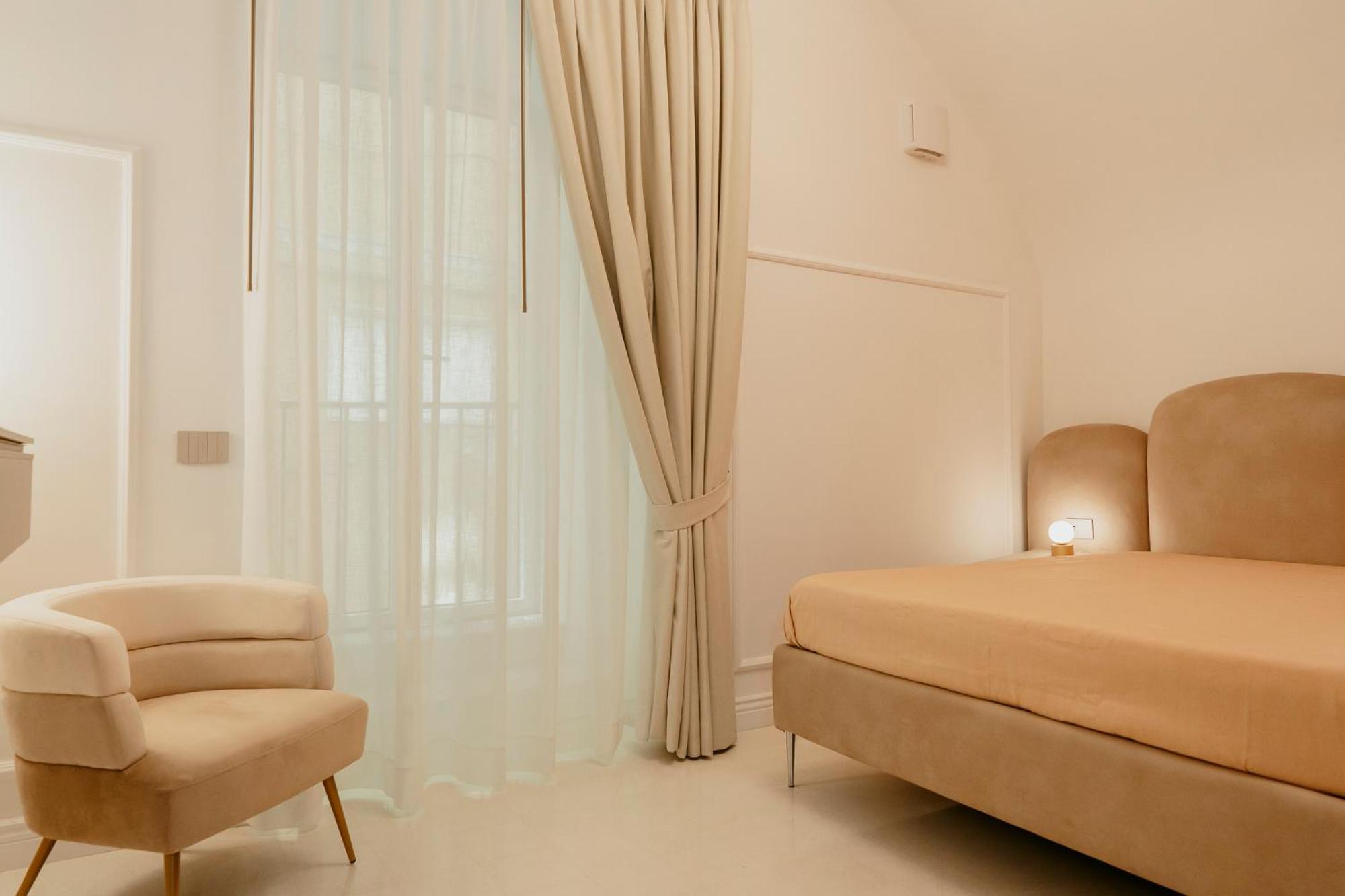 Luxury Apartment-Quartieri Spagn By Alux38 Naples Exterior photo