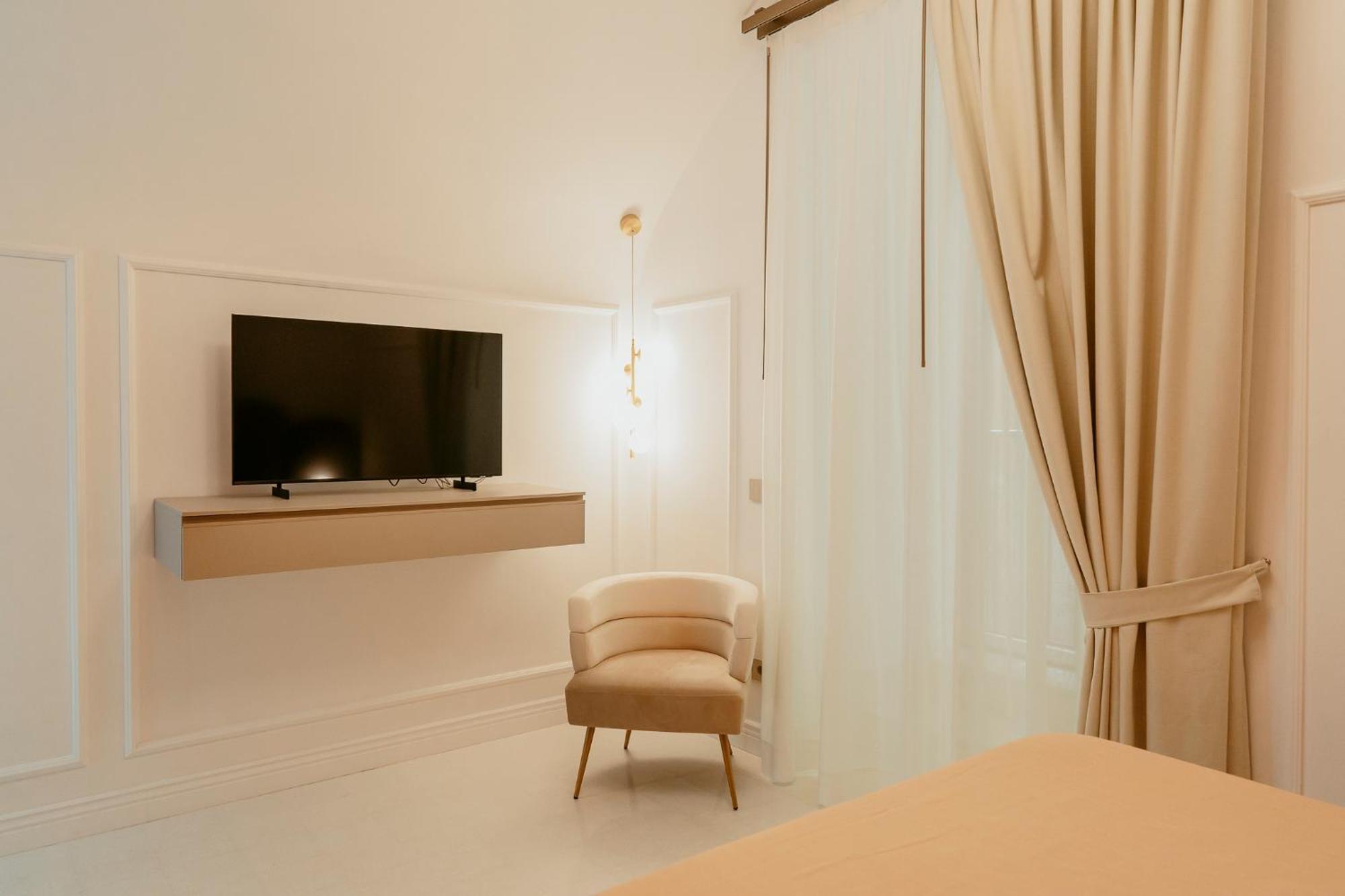 Luxury Apartment-Quartieri Spagn By Alux38 Naples Exterior photo